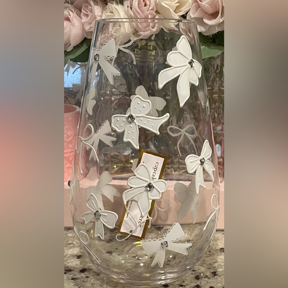 Cupcakes and Cashmere Elegant Glass Vase w/White Bow & Diamond Design